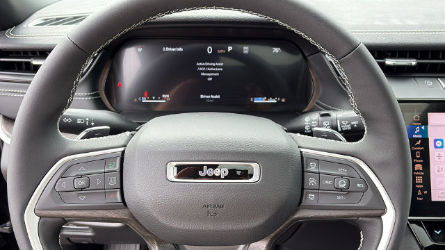 New 2027 Jeep Grand Cherokee Limited AWD/4WD image 12