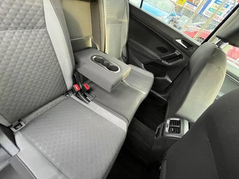 Used 2020 Volkswagen Tiguan S image 14