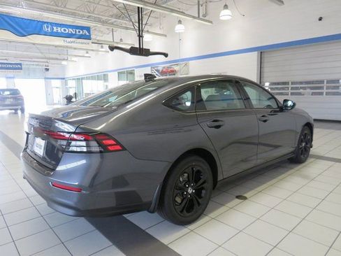 New 2025 Honda Accord SE image 2