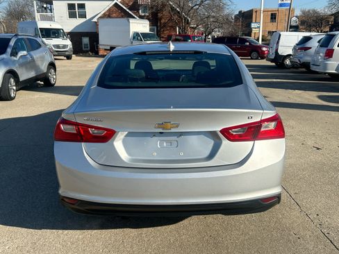 Used 2017 Chevrolet Malibu LT image 5