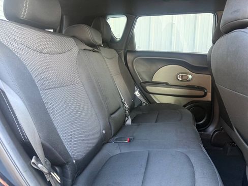 Used 2017 Kia Soul + FWD image 16