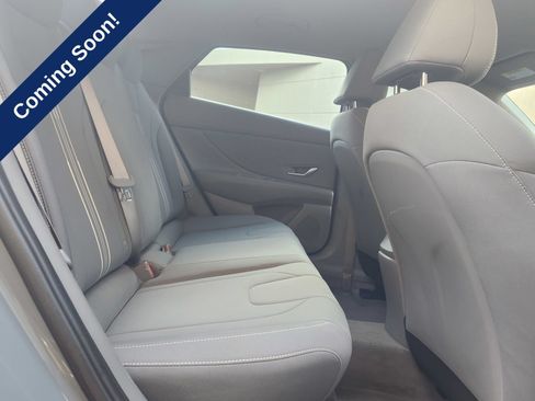 Used 2021 Hyundai Elantra SEL w/ Convenience Package FWD image 20