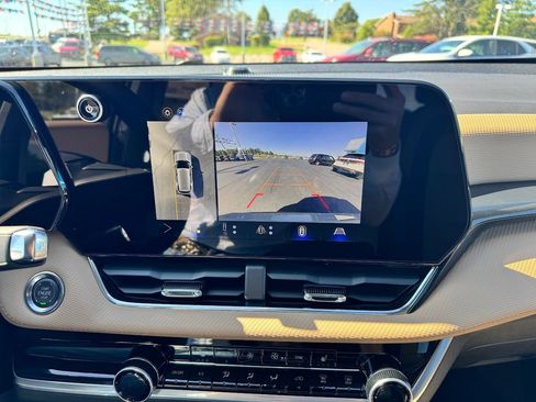 New 2026 Chevrolet Equinox ACTIV w/ Safety and Technology Package image 15