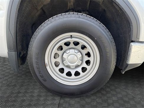 Used 2022 GMC Sierra 1500 Pro w/ Convenience Package image 13