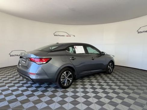 Certified 2022 Nissan Sentra SV FWD image 8