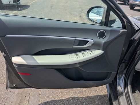 Used 2025 Hyundai Sonata SEL FWD image 14