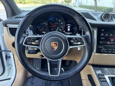 Used 2018 Porsche Macan Sport Edition AWD/4WD image 22