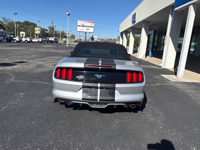Used 2017 Ford Mustang Premium RWD image 7
