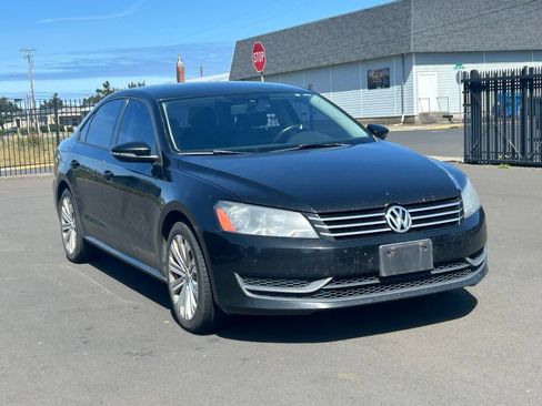 Used 2012 Volkswagen Passat 2.5 S FWD image 1