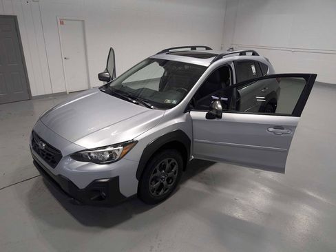 Used 2021 Subaru Crosstrek 2.5i Sport w/ Moonroof Package image 16