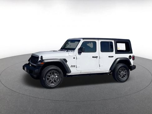 Used 2025 Jeep Wrangler Sport S image 7