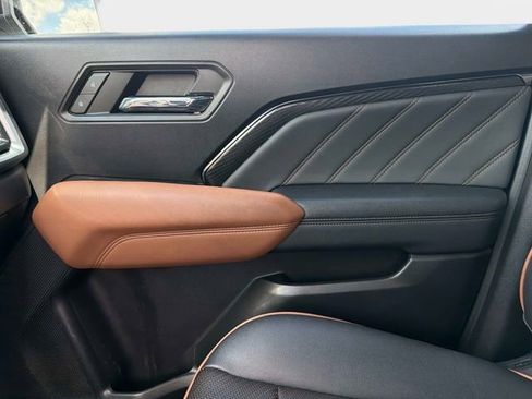 Used 2023 GMC Canyon AT4 w/ LPO, Sports Bar Package image 20