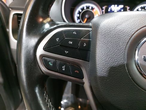 Used 2021 Jeep Cherokee Latitude Lux image 18