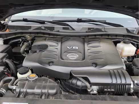 Used 2024 Nissan Armada SL w/ Captain's Chairs Package image 14