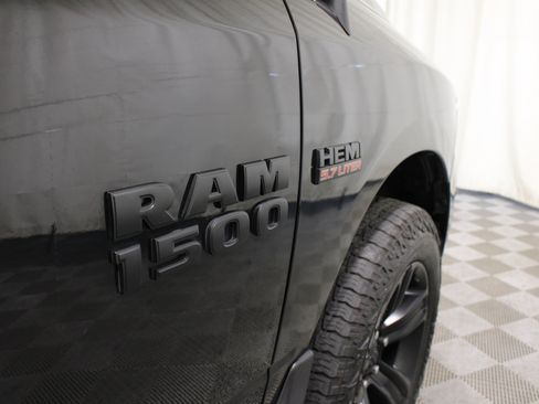 Used 2017 RAM 1500 Sport w/ Black Ram 1500 Sport Group AWD/4WD image 22