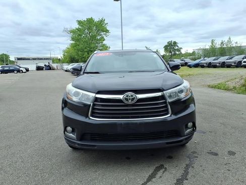 Used 2015 Toyota Highlander Limited Platinum AWD/4WD image 2