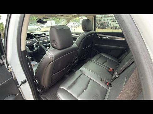 Used 2019 Cadillac XT5 Premium Luxury AWD/4WD image 24