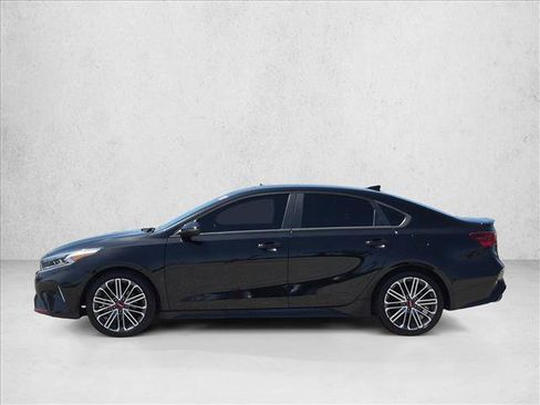 Used 2022 Kia Forte GT FWD image 9