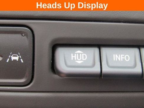 Used 2024 GMC Yukon Denali Ultimate AWD/4WD image 15