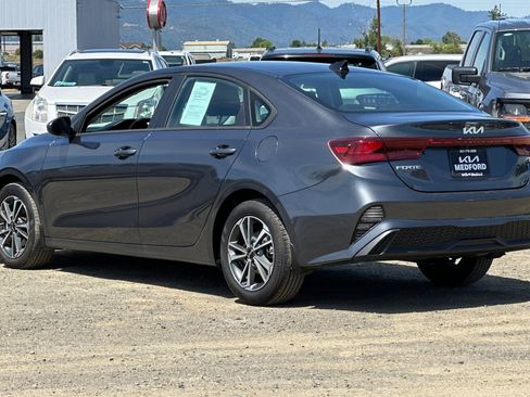 Used 2024 Kia Forte LXS FWD image 7