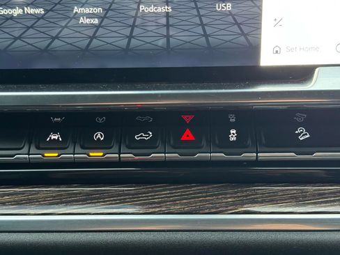 Used 2022 GMC Sierra 1500 Elevation w/ LPO, Elevation Black Package image 38