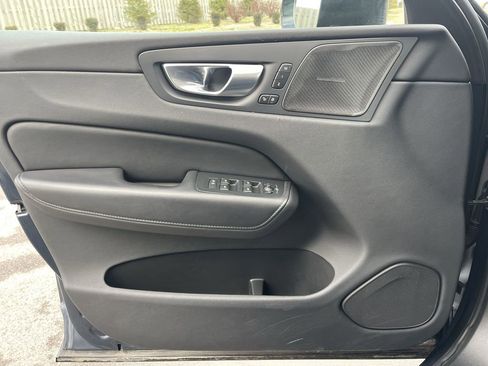 Used 2024 Volvo XC60 B5 Plus image 35