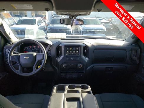 Used 2019 Chevrolet Silverado 1500 Custom w/ Custom Value Package image 11