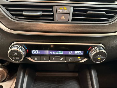 New 2025 Nissan Altima 2.5 SV image 17