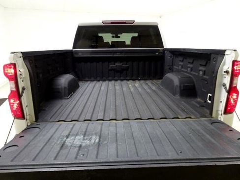 Used 2021 Chevrolet Silverado 1500 LT w/ Bed Protection Package image 16