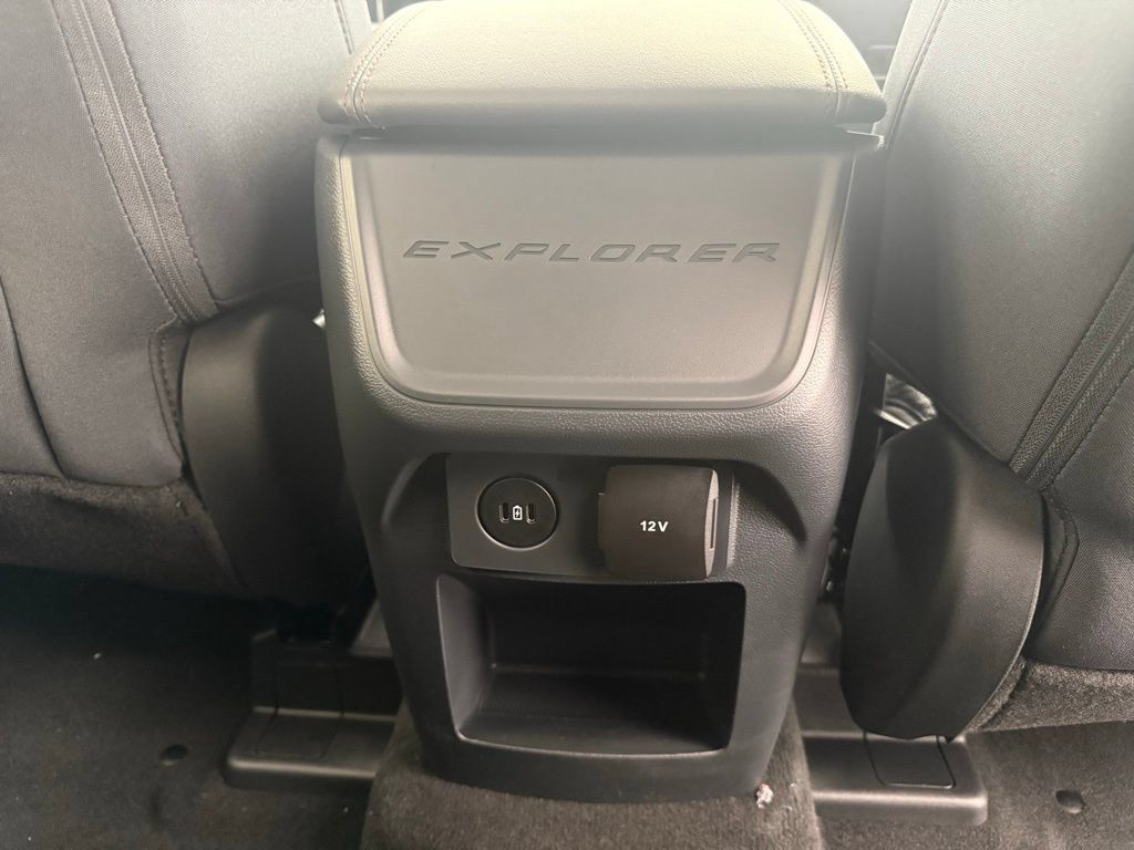 New 2025 Ford Explorer Active AWD/4WD image 21