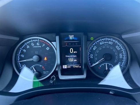 Used 2023 Toyota Tacoma TRD Sport w/ Technology Package AWD/4WD image 13
