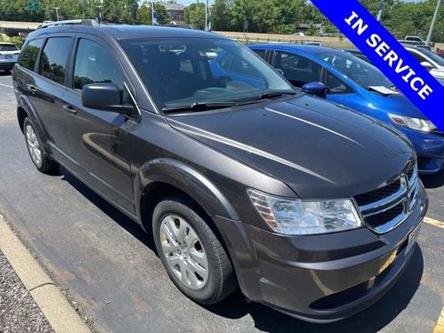 Used 2017 Dodge Journey SE w/ Flexible Seating Group FWD image 1