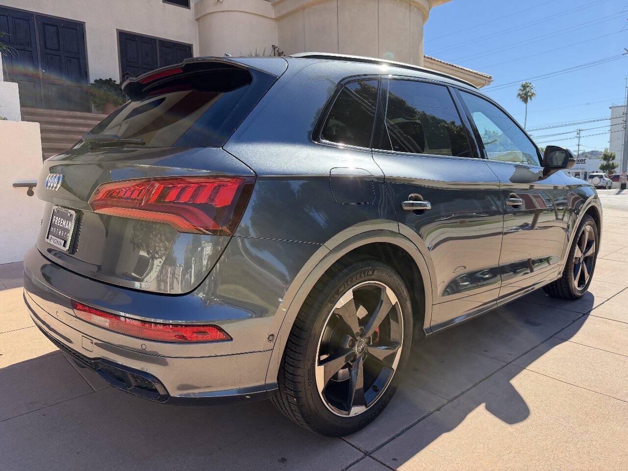 Used 2019 Audi SQ5 Prestige AWD/4WD image 4