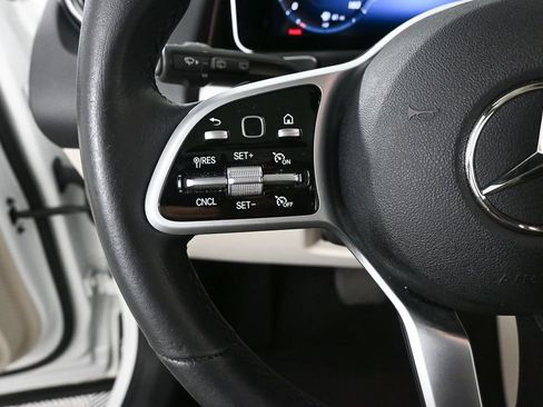 Certified 2021 Mercedes-Benz GLB 250 4MATIC image 10