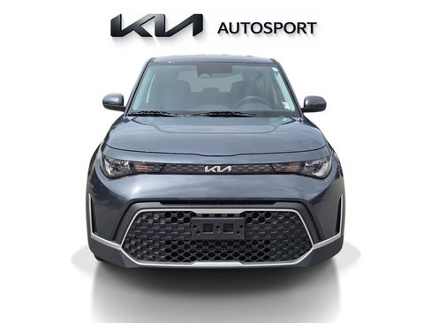 Certified 2025 Kia Soul LX w/ LX Technology Package FWD image 2