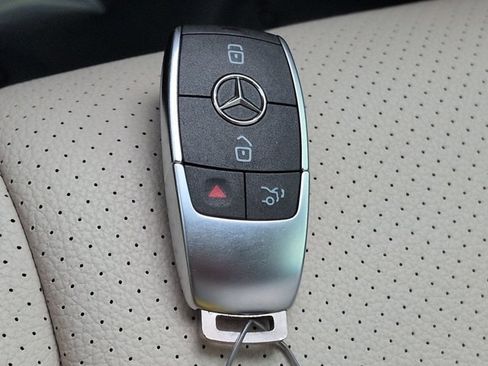 Certified 2021 Mercedes-Benz GLE 450 4MATIC image 30