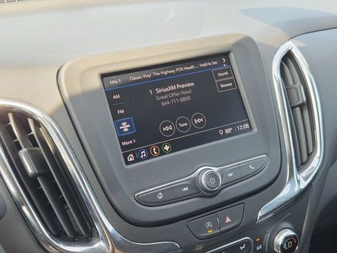 Certified 2024 Chevrolet Equinox LT FWD image 30