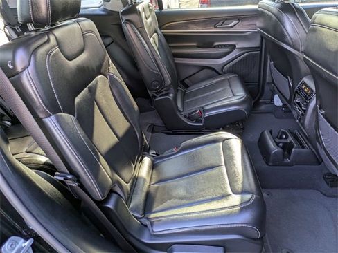 Certified 2023 Jeep Grand Cherokee L Limited w/ Black Appearance Package image 28