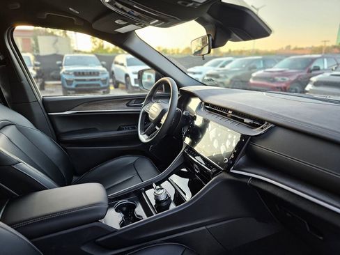 New 2026 Jeep Grand Cherokee L Limited image 26