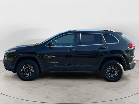 Used 2015 Jeep Cherokee Limited w/ Luxury Group AWD/4WD image 8