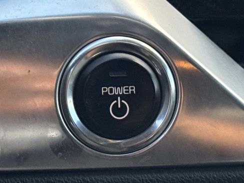 Used 2022 Kia Niro EX image 16