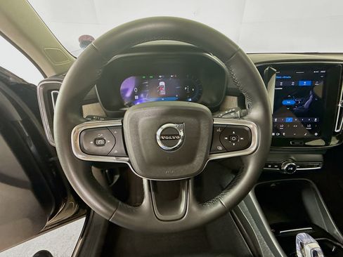 Used 2023 Volvo XC40 B5 Plus w/ Driver Assist Package AWD/4WD image 11