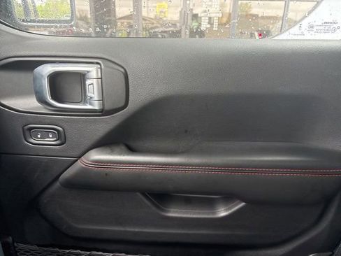 Used 2024 Jeep Wrangler Unlimited Rubicon w/ XTREMEE 35" Tire Package AWD/4WD image 22