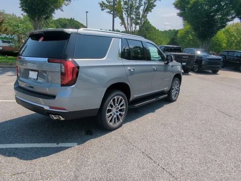 Used 2026 GMC Yukon Denali AWD/4WD image 8