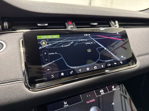 Used 2020 Land Rover Range Rover Evoque R-Dynamic SE image 19