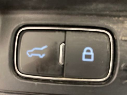 Used 2020 Ford Explorer Limited w/ Class III Trailer Tow Package image 36