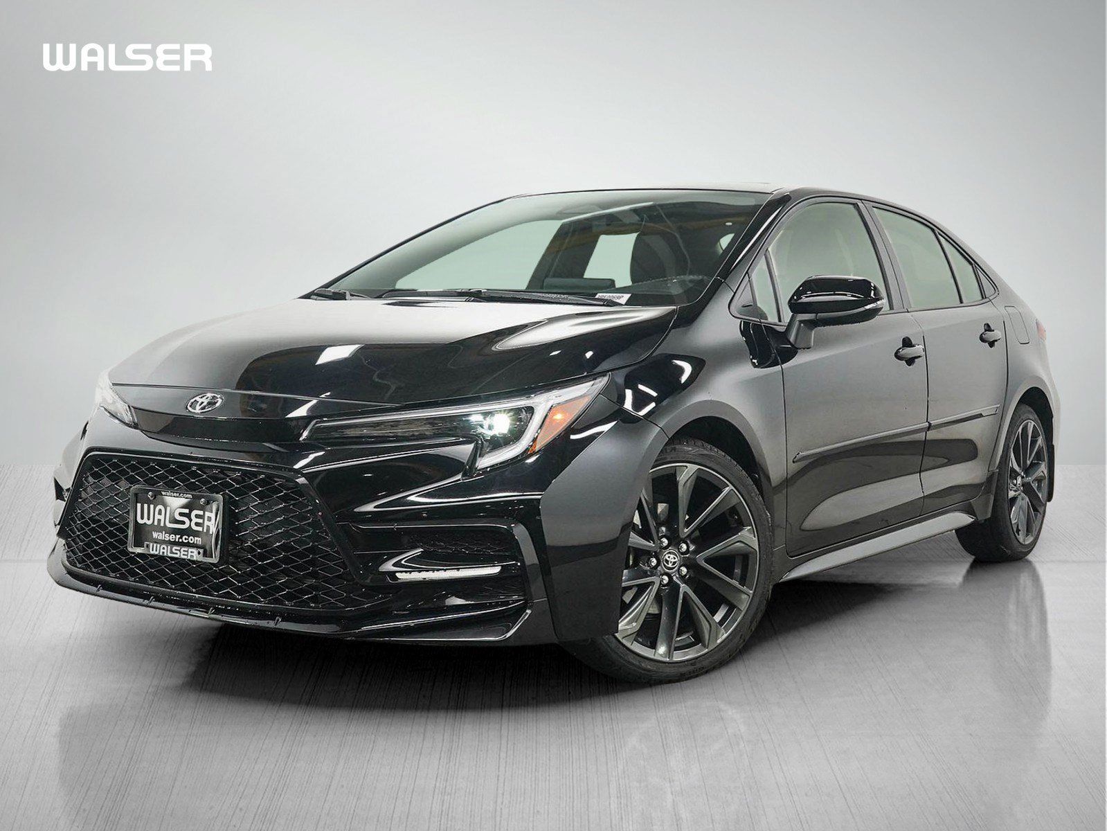 Used 2023 Toyota Corolla SE w/ SE Premium Package FWD image 1