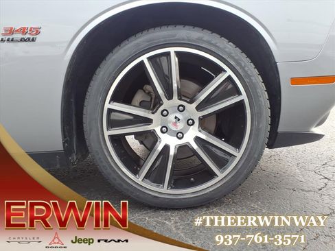 Used 2015 Dodge Challenger R/T Plus image 9