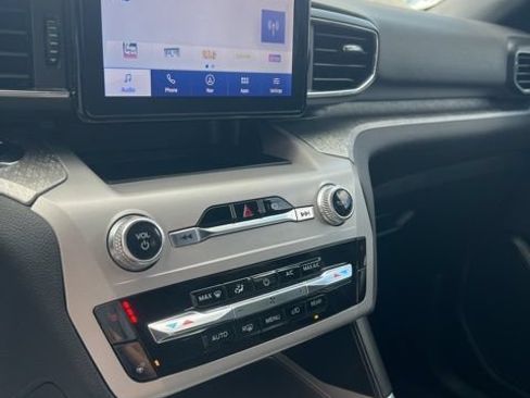 Used 2023 Ford Explorer Timberline w/ Timberline Technology Package AWD/4WD image 43