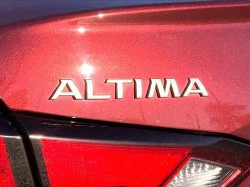 Used 2023 Nissan Altima 2.5 SV image 31